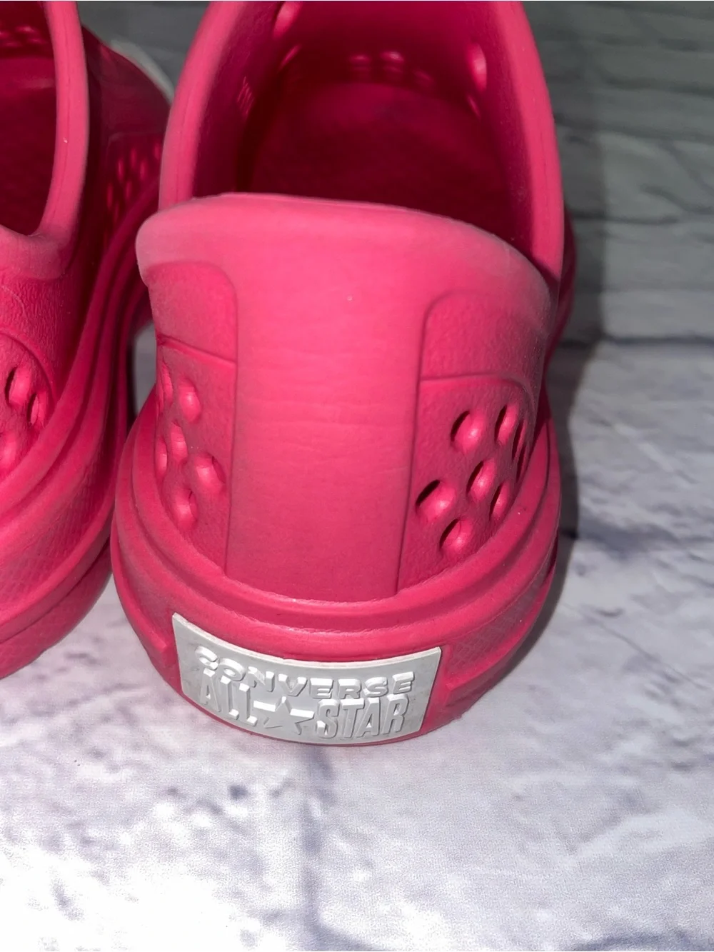 Converse Chuck Taylor All Star Play Lite CX Pink Sneaker. Size 11